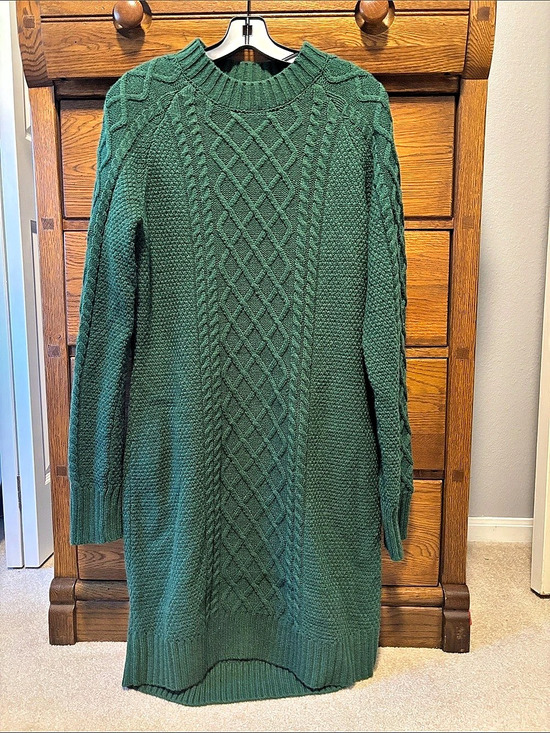 Kiel James Patrick Dresses & Skirts - Cable Knit Crewneck Sweater Dress Dark Green Size Large
